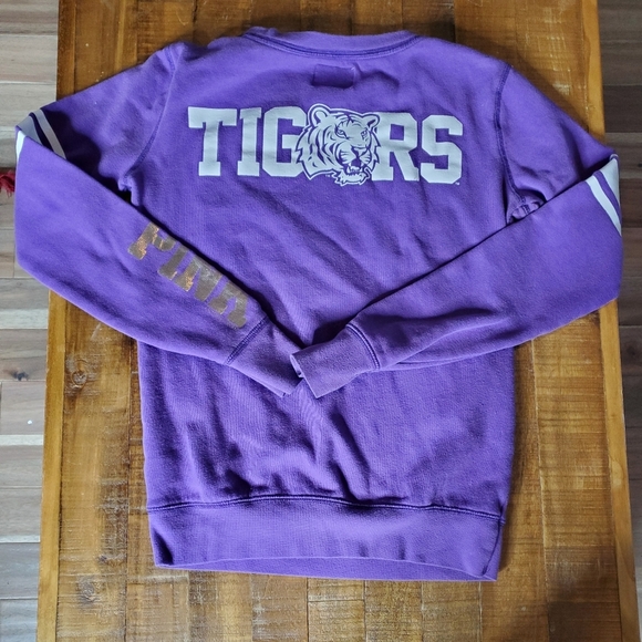 PINK Victoria Secret Tigers Sweatshirt SZ XS - Picture 2 of 4